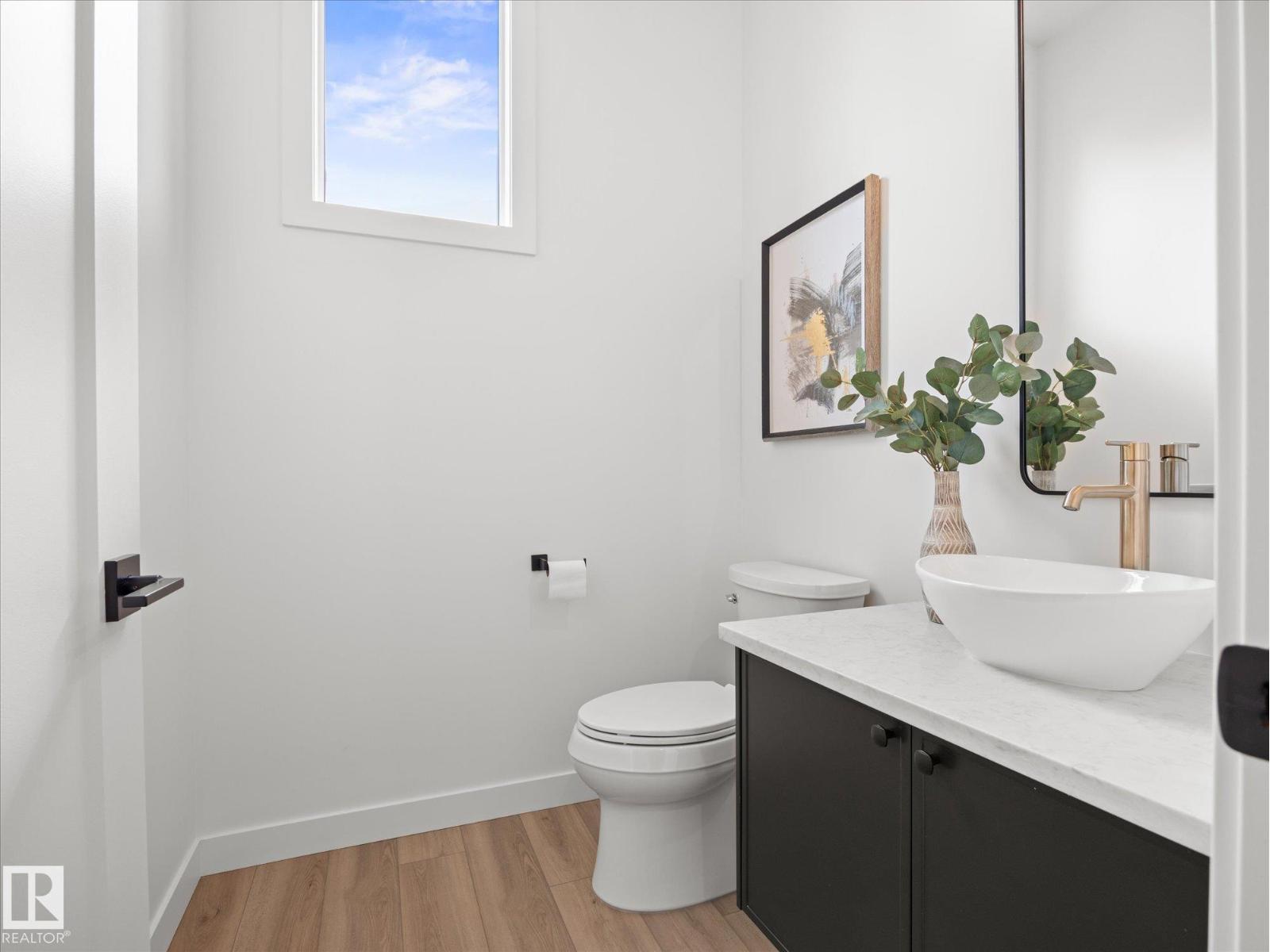 6303 109b Av Nw Property Photo 22
