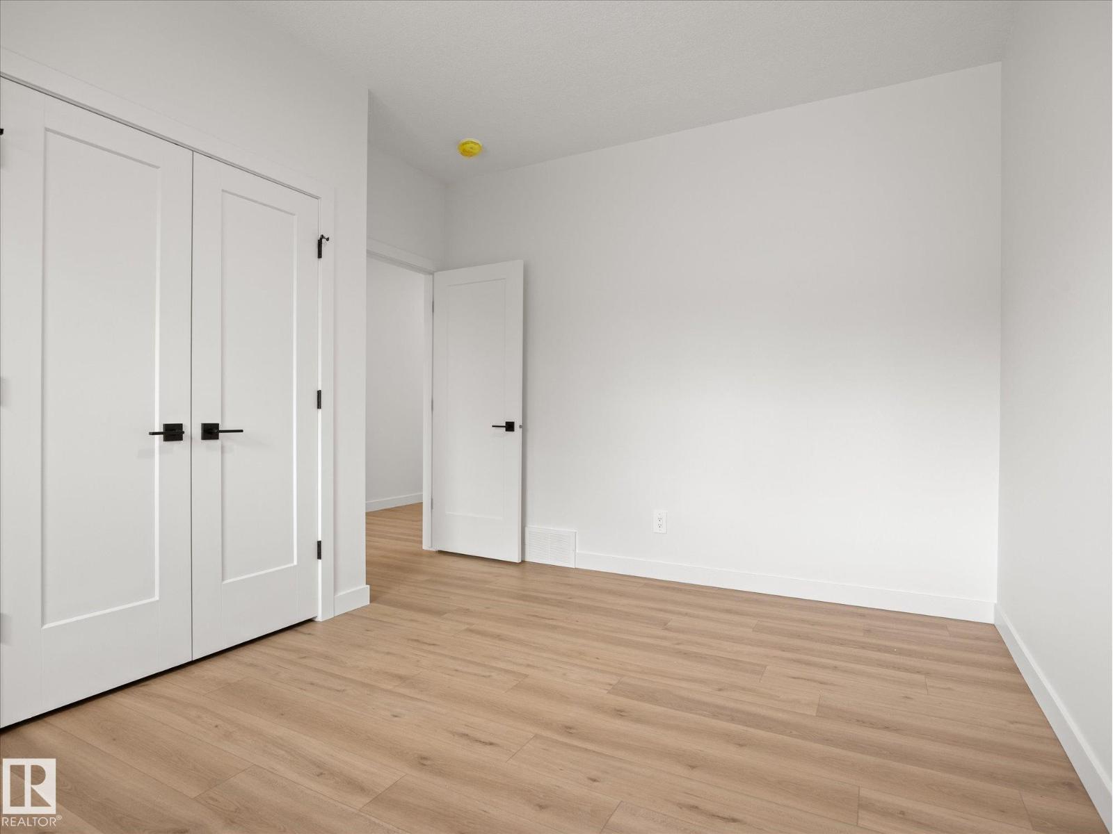 6303 109b Av Nw Property Photo 34