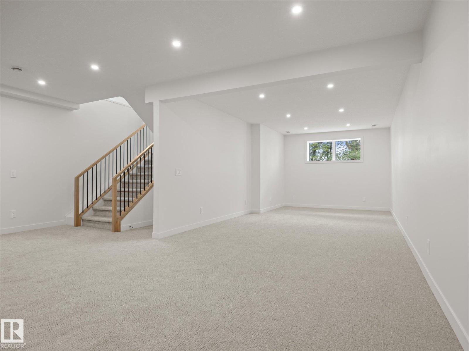 6303 109b Av Nw Property Photo 37