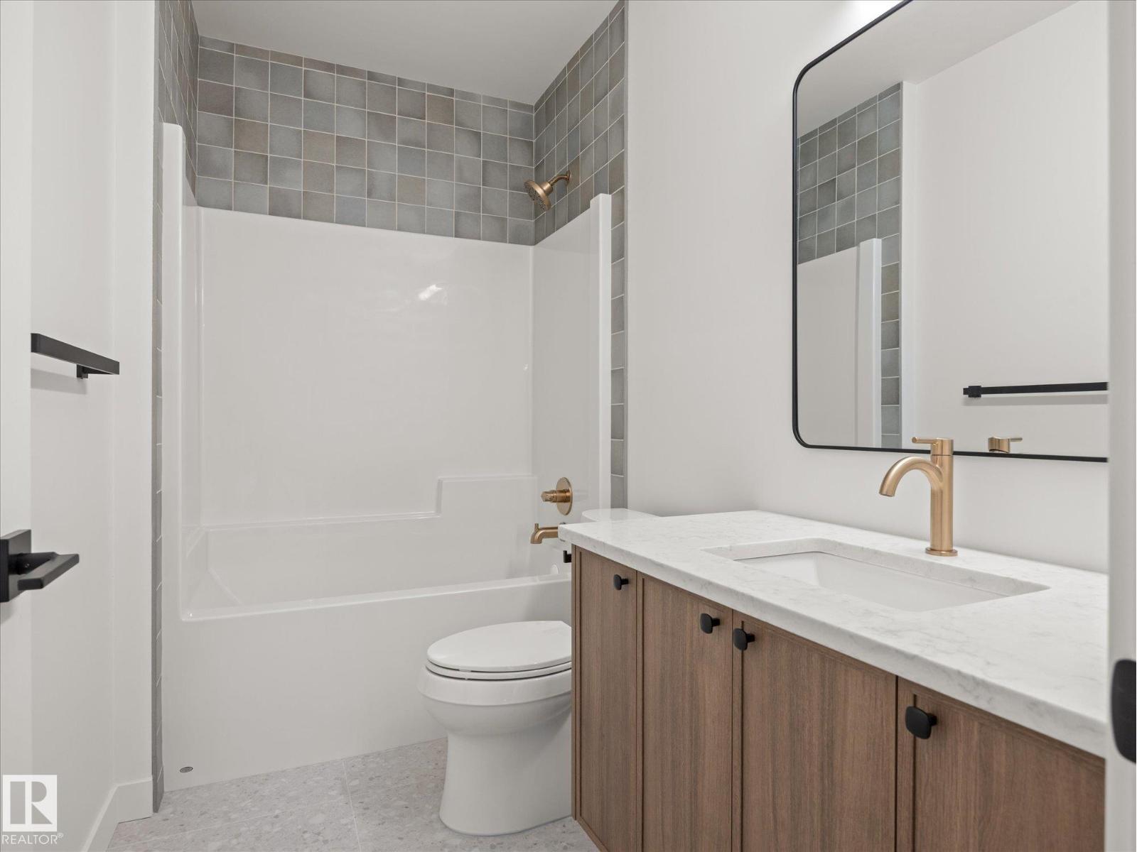 6303 109b Av Nw Property Photo 39