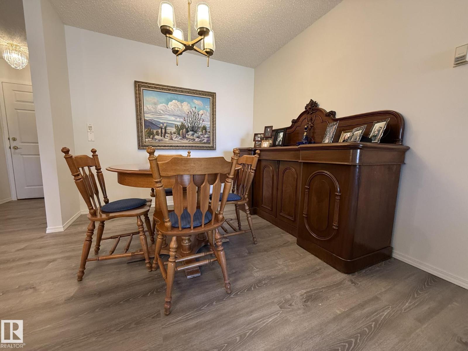 #102 10903 21 Av Nw Property Photo 13