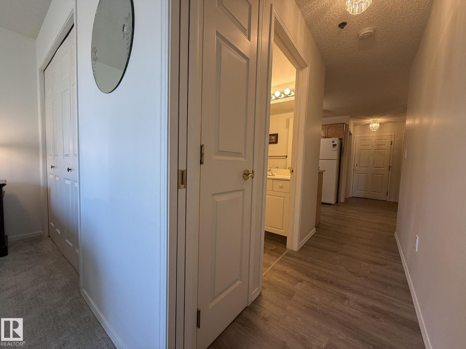 #102 10903 21 Av Nw Property Photo 32