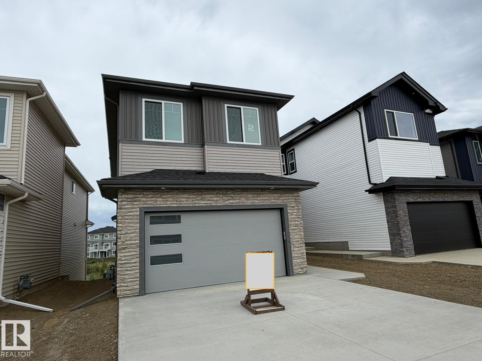 5 Axelwood Cr Property Photo 2