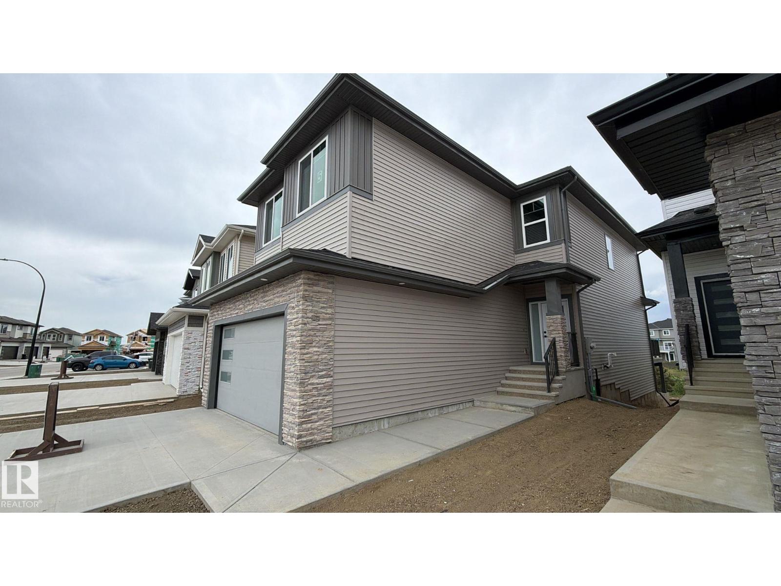 5 Axelwood Cr Property Photo 4