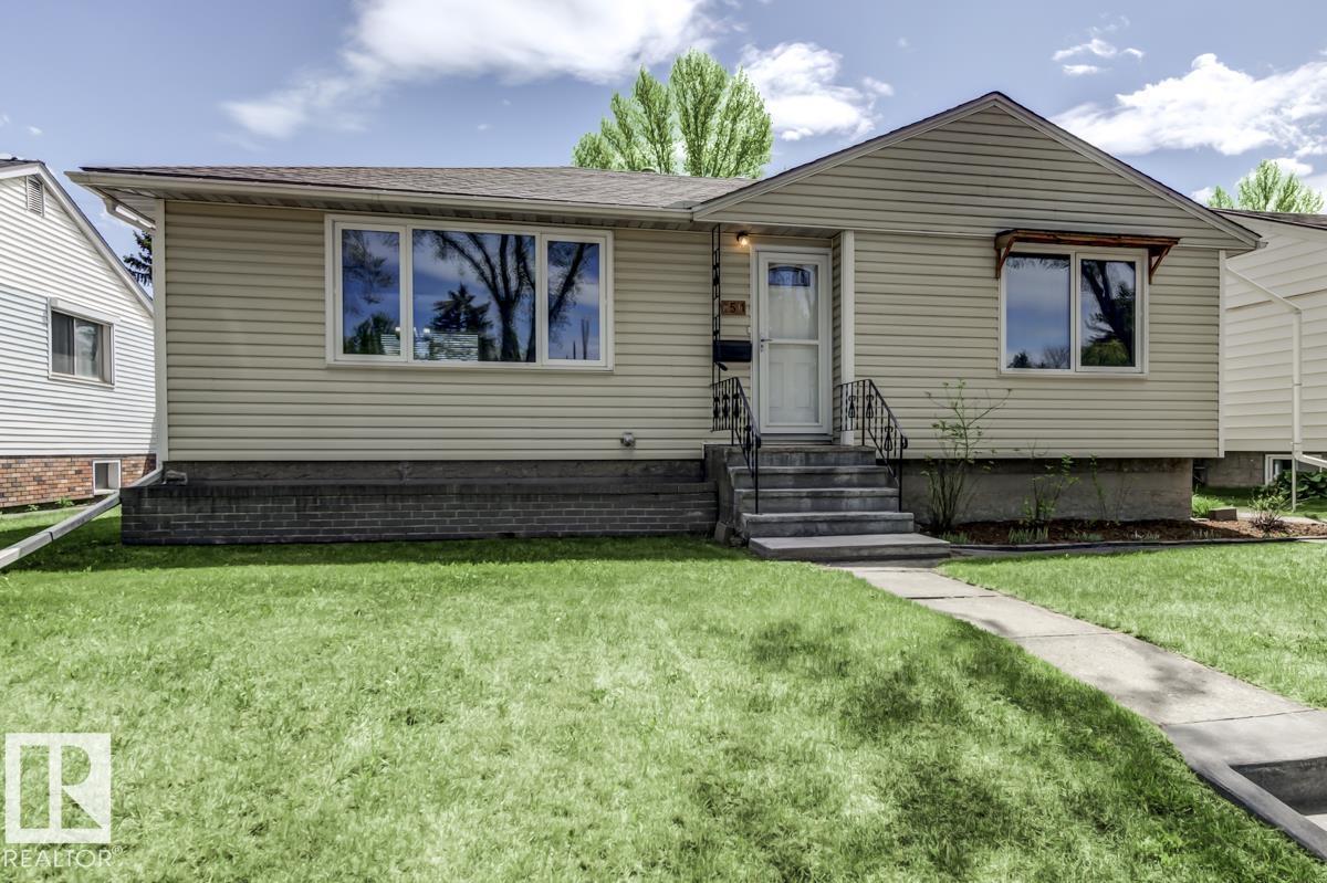 8511 64 Av Nw Property Photo 1