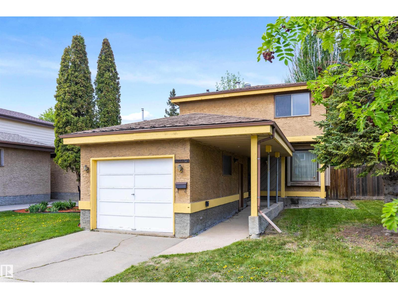 17912 77 AV NW