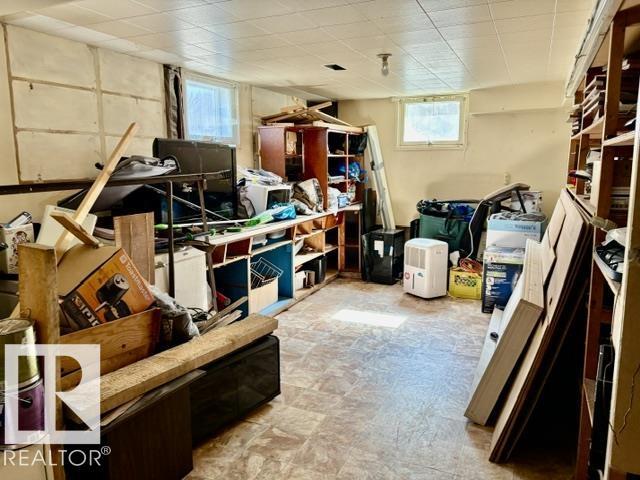 5206 51ave Property Photo 15