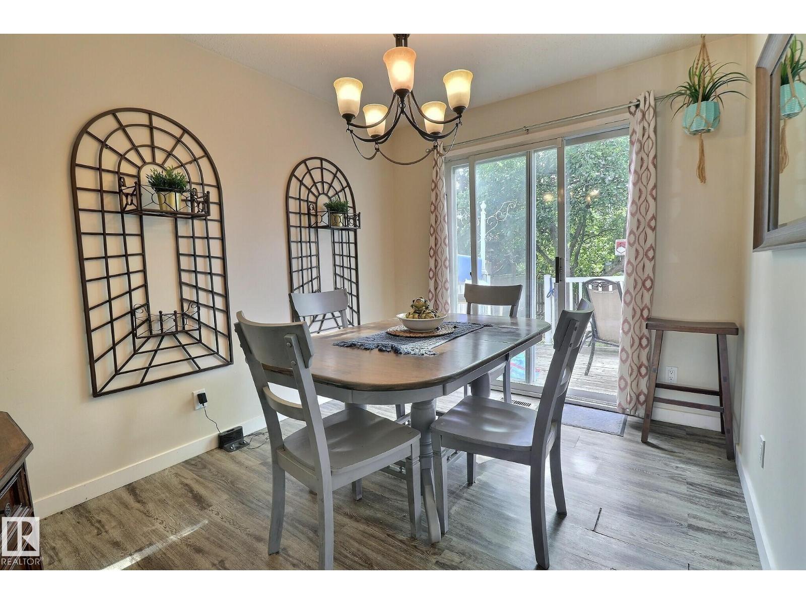 5315 39 AV NW Property Photo 1