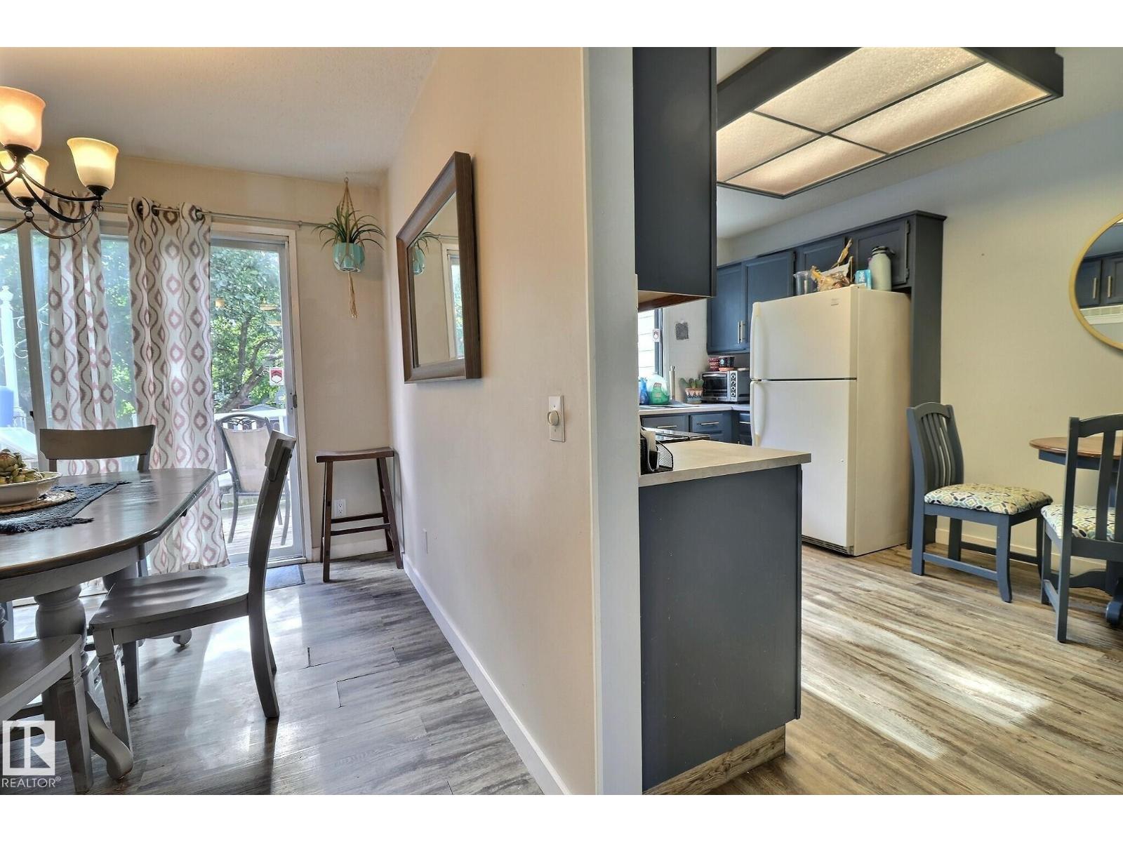 5315 39 Av Nw Property Photo 5