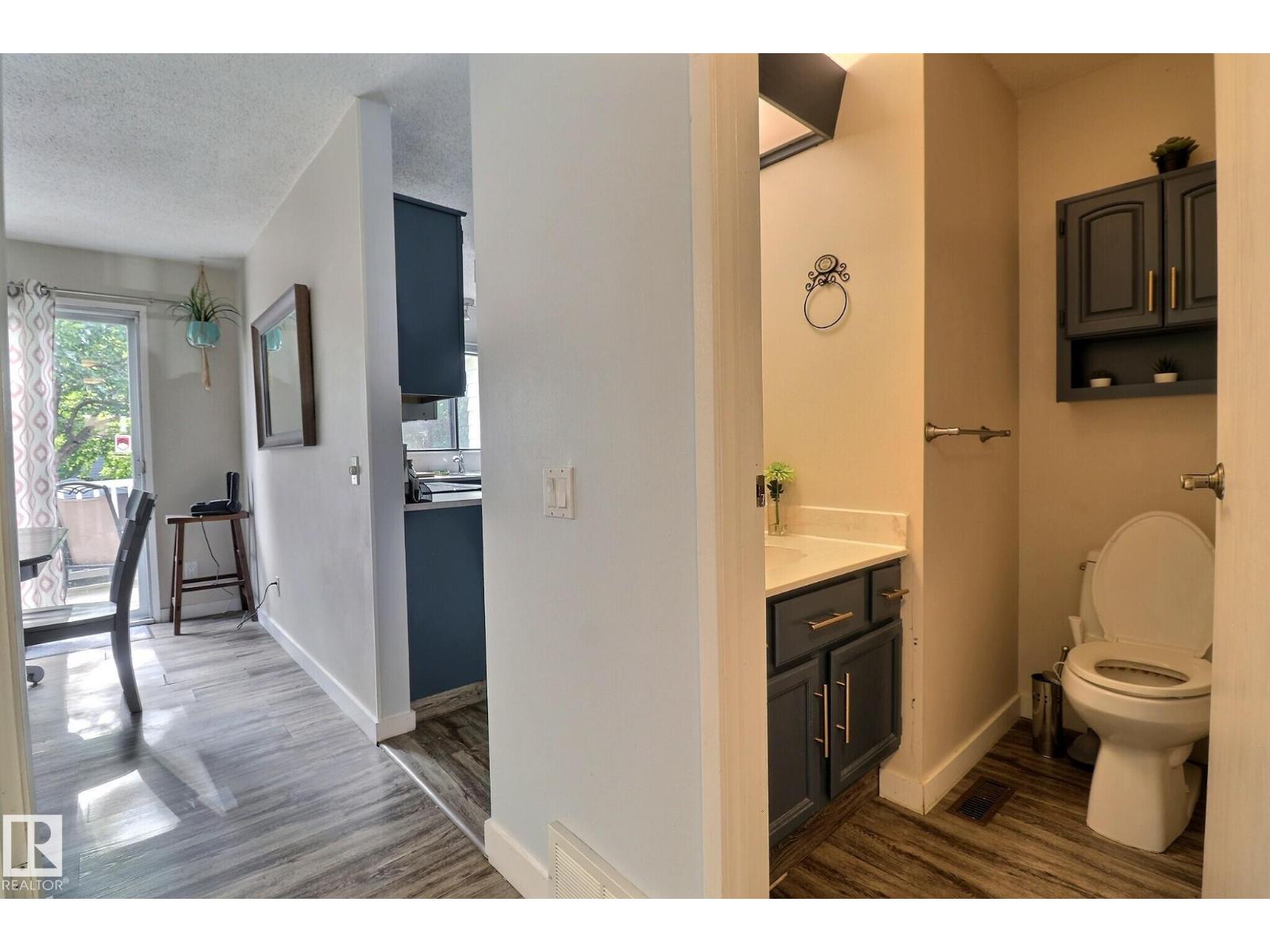 5315 39 Av Nw Property Photo 9