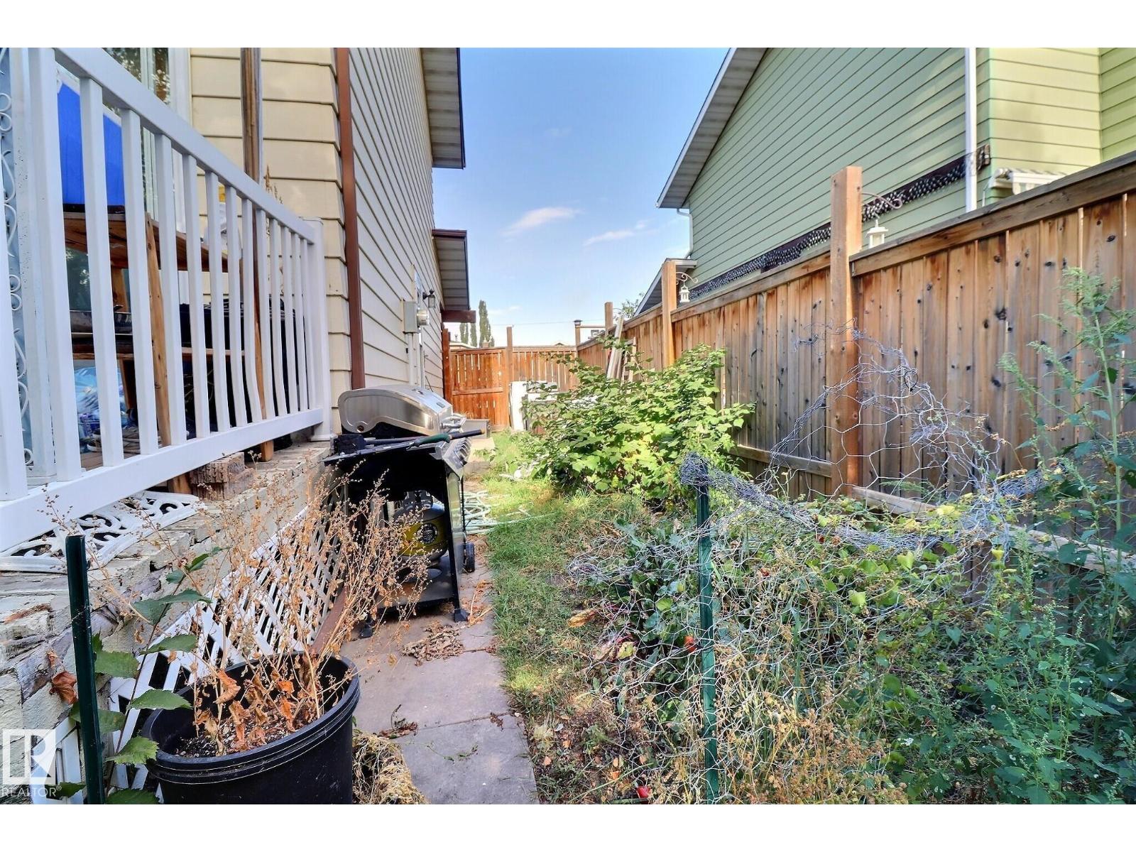5315 39 Av Nw Property Photo 18
