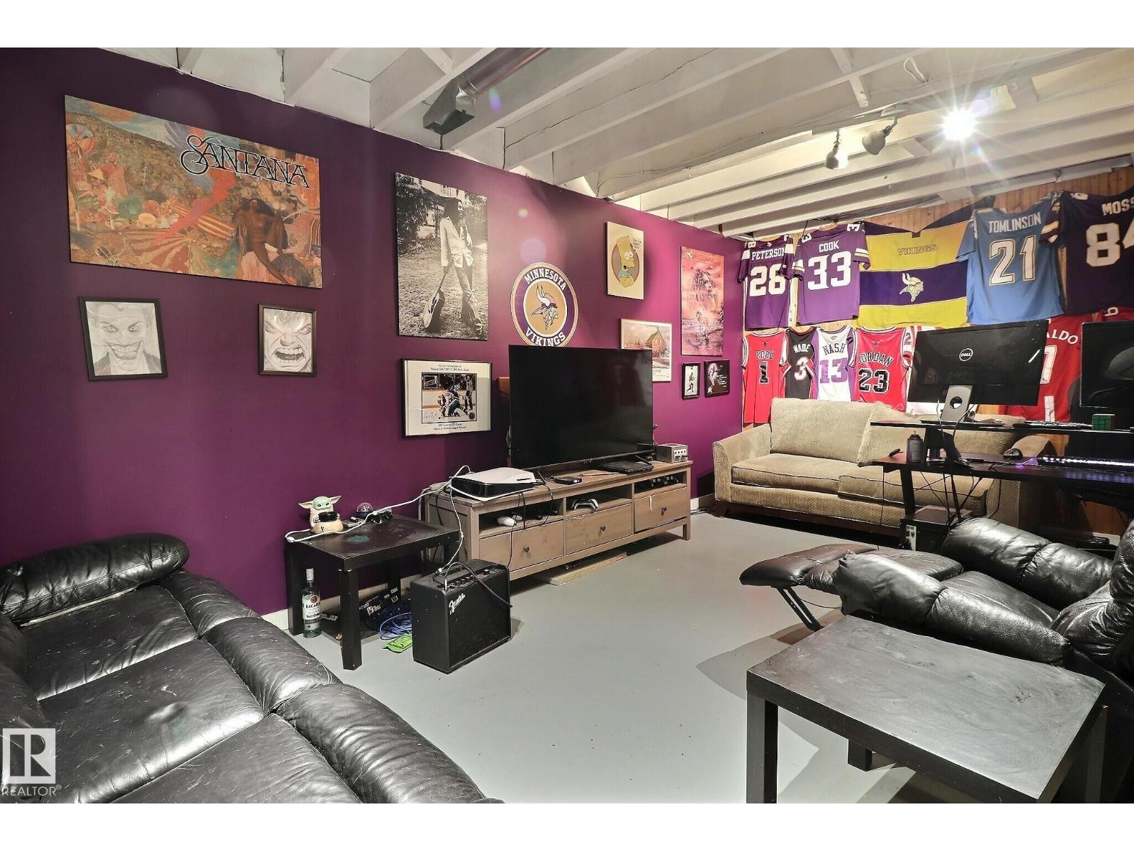 5315 39 Av Nw Property Photo 21
