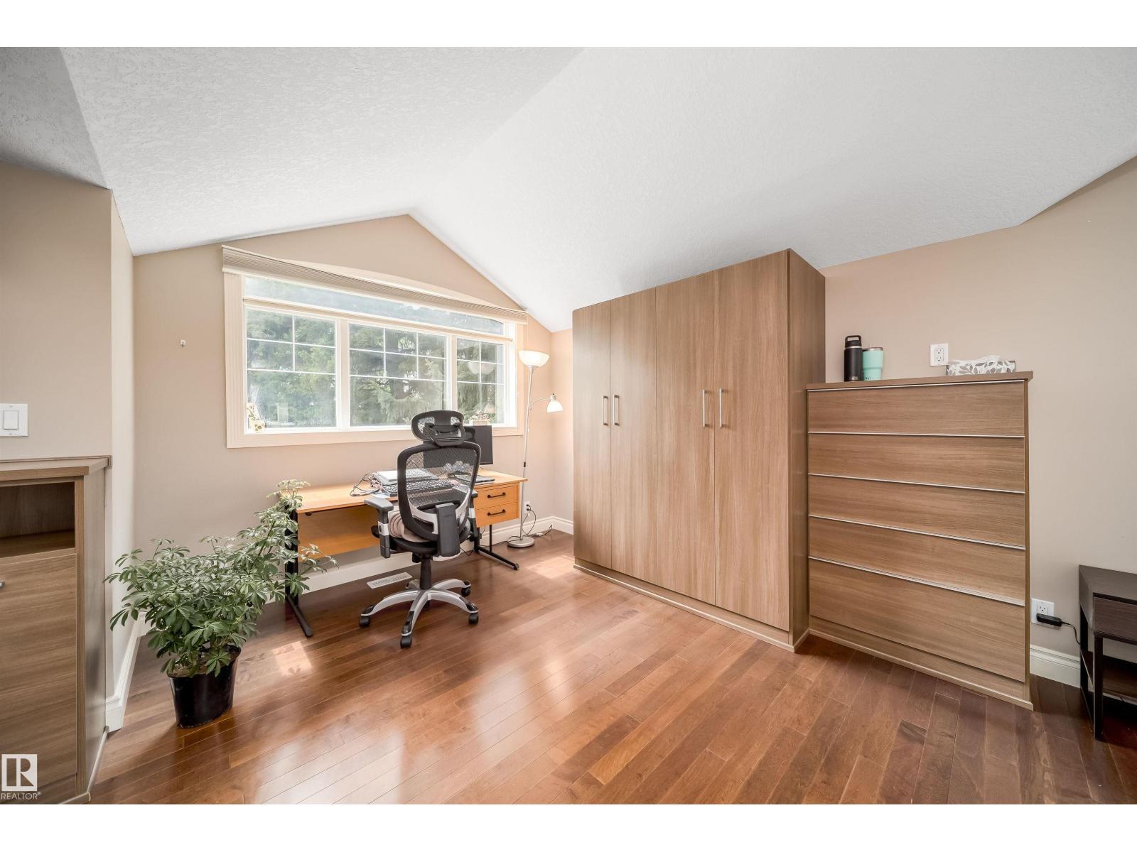 11342 79 Av Nw Property Photo 26