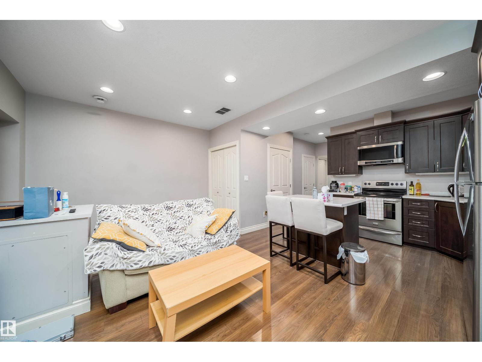 11342 79 Av Nw Property Photo 37