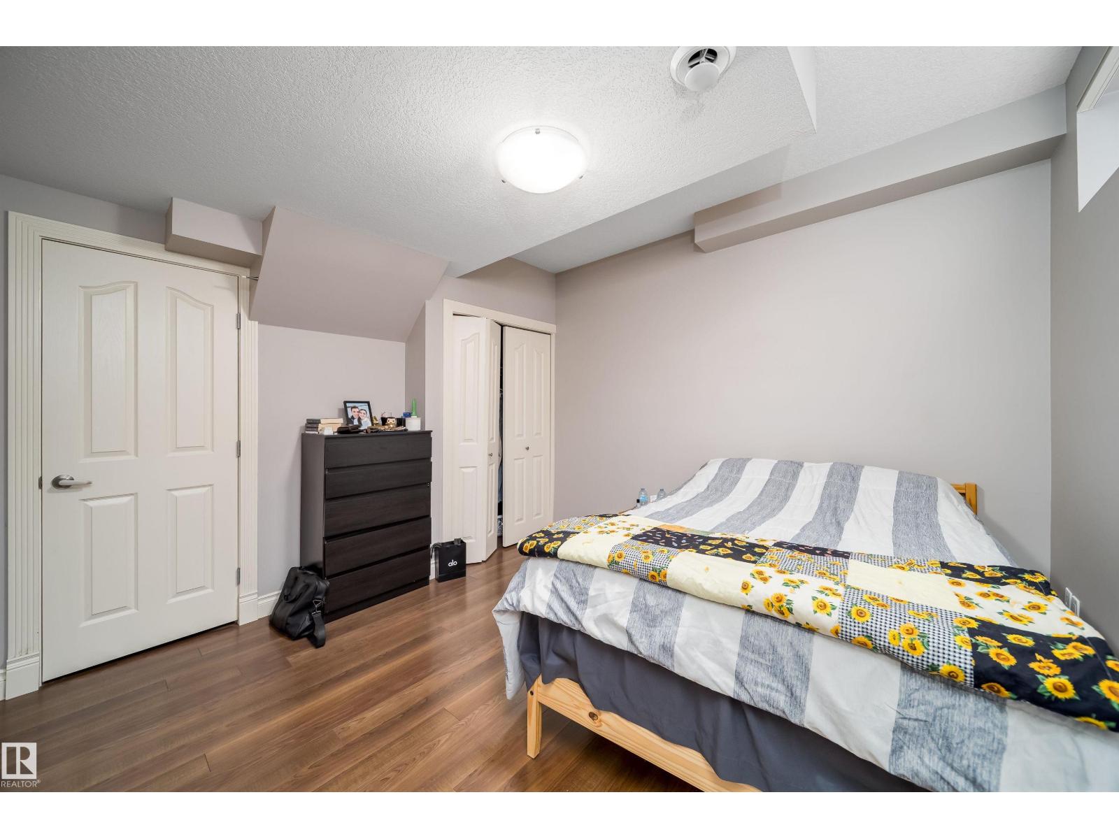 11342 79 Av Nw Property Photo 38