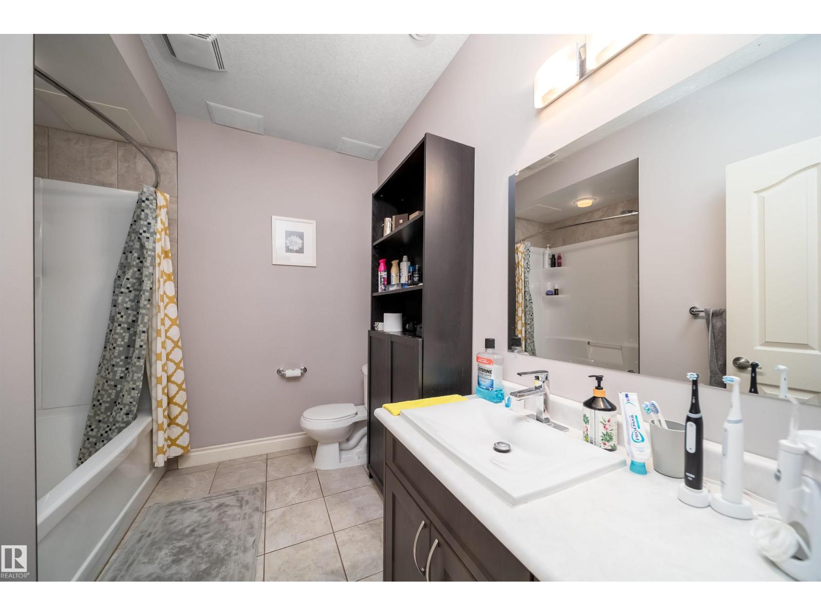 11342 79 Av Nw Property Photo 40