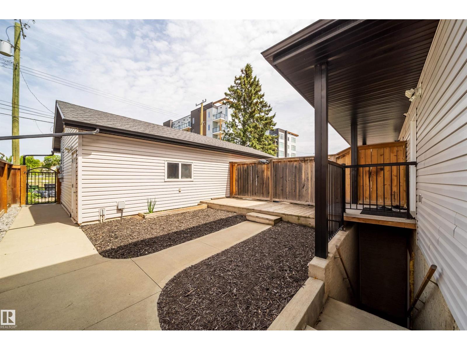 11342 79 Av Nw Property Photo 42