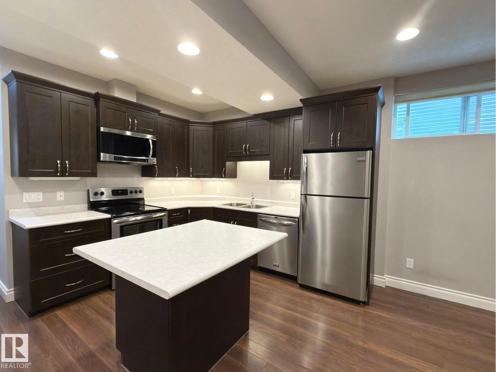 11342 79 Av Nw Property Photo 62