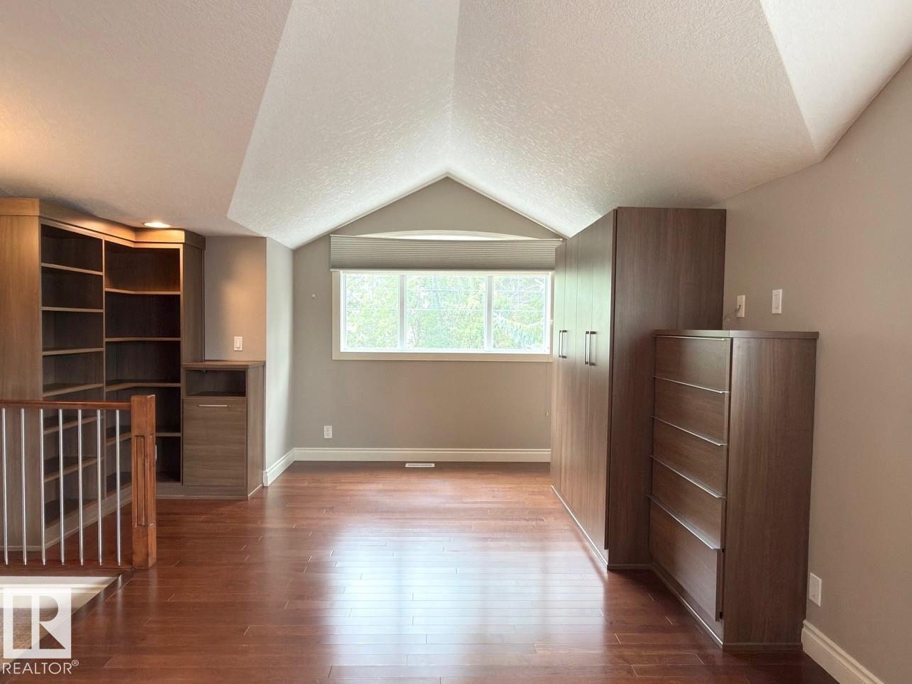 11342 79 Av Nw Property Photo 65