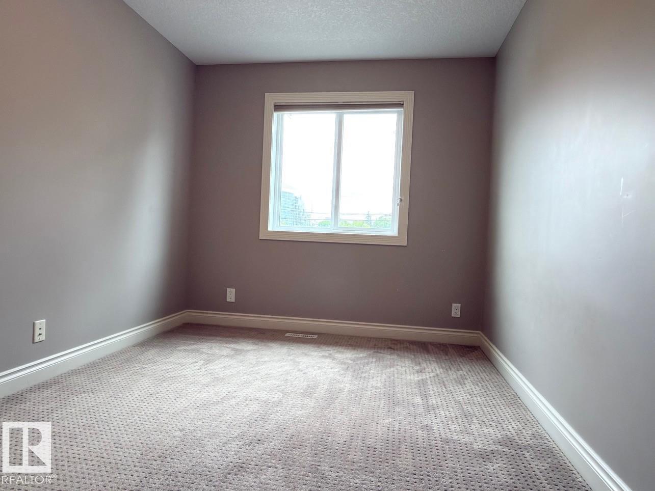 11342 79 Av Nw Property Photo 66