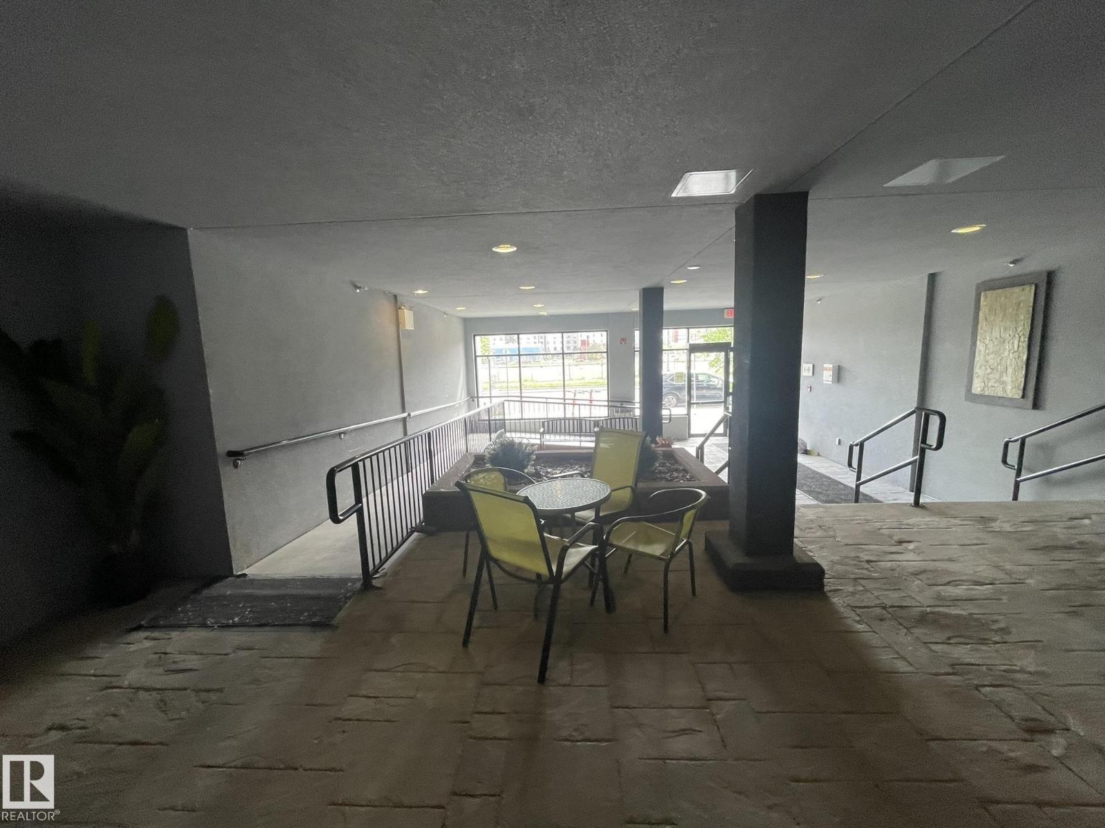 #504 10518 113 St Nw Property Photo 53