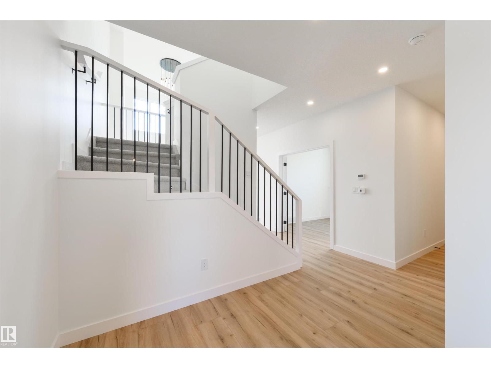 1305 Hawks Ridge Link Nw Property Photo 3