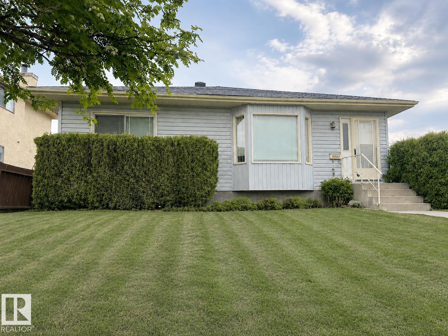 4005 55 Av Property Photo 2