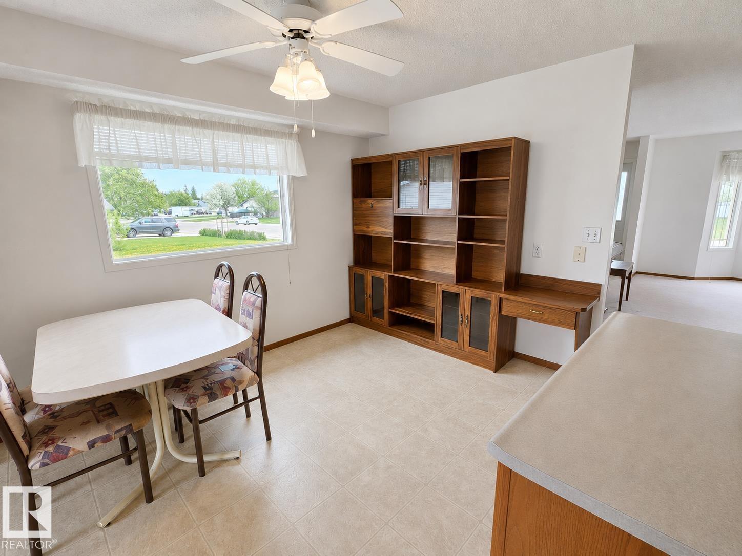 4005 55 Av Property Photo 7