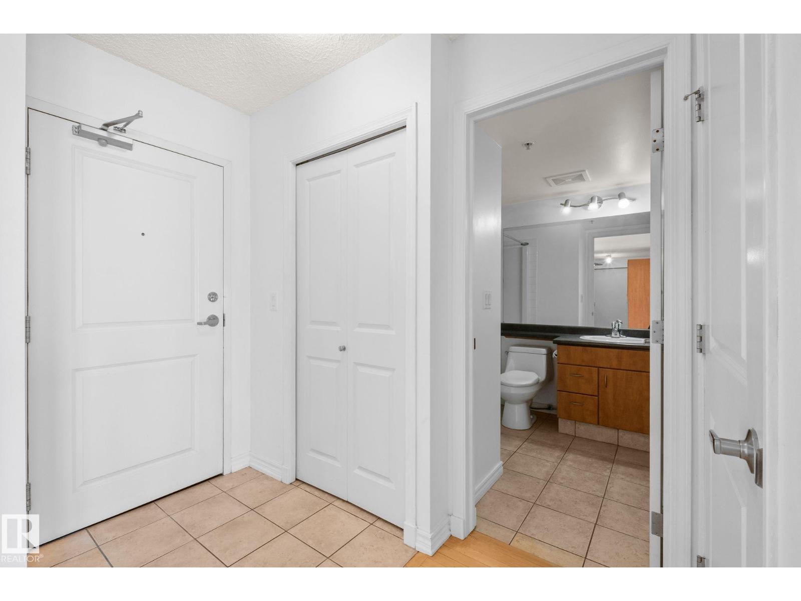 #905 10303 105 St Nw Nw Property Photo 11