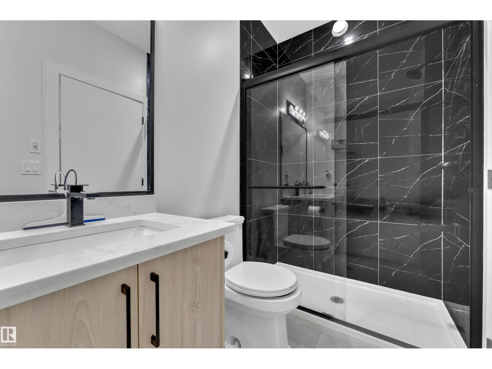 5936 18 St Ne Property Photo 7
