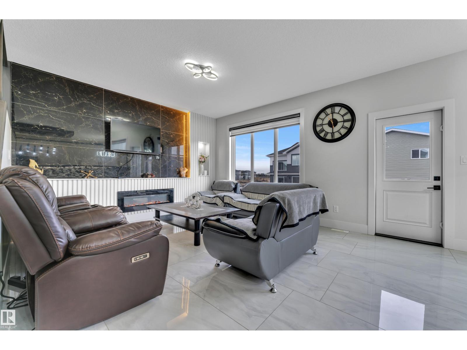 5936 18 St Ne Property Photo 11