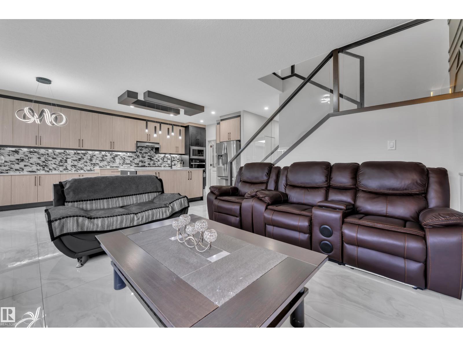 5936 18 St Ne Property Photo 12