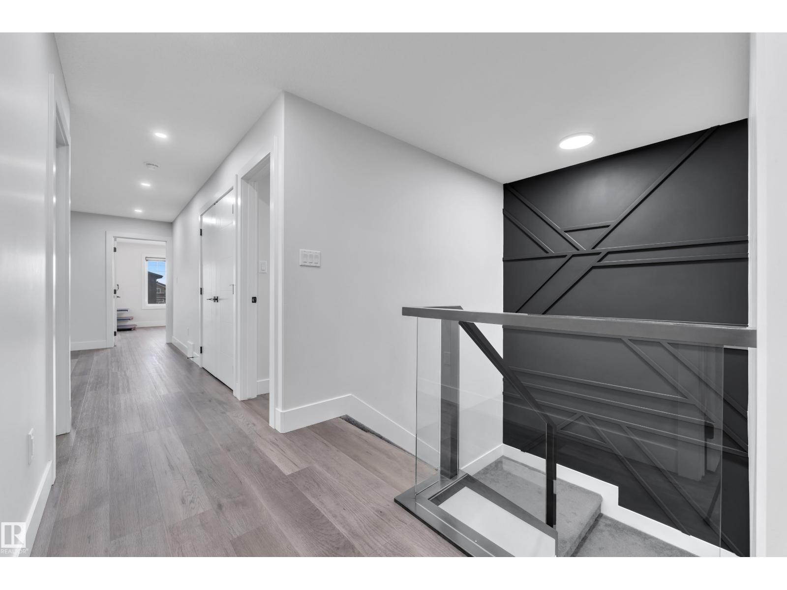 5936 18 St Ne Property Photo 14