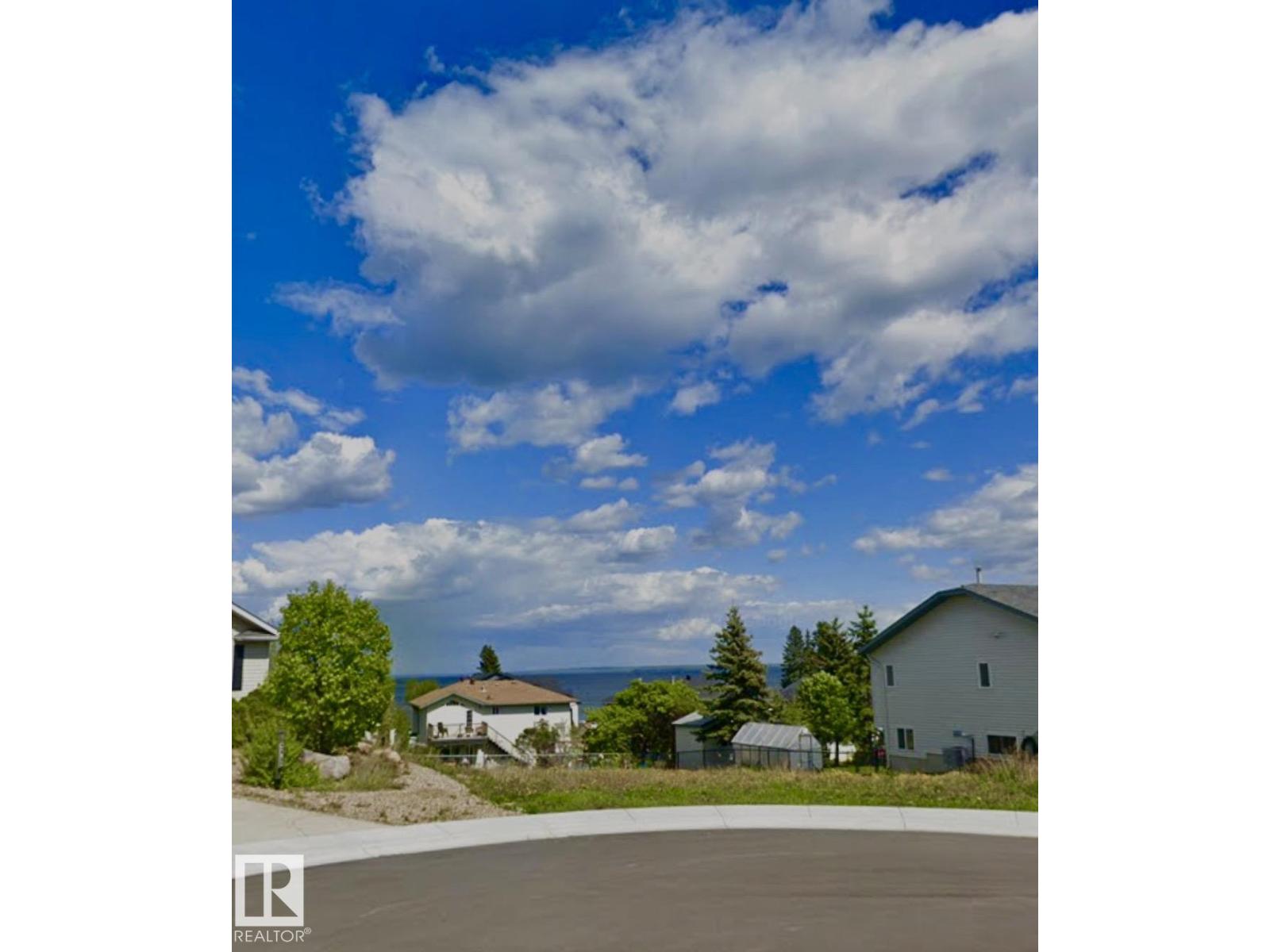 906 26 St Property Photo 1