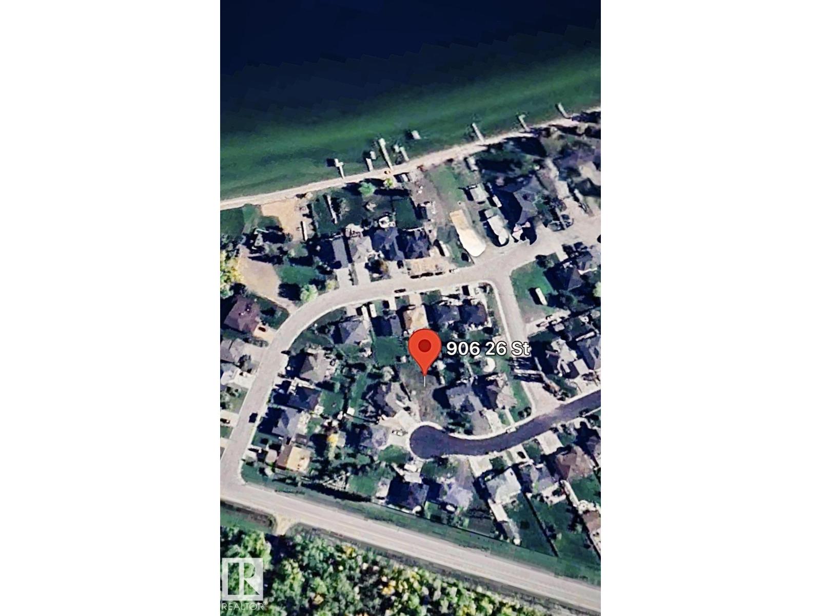 906 26 St Property Photo 2
