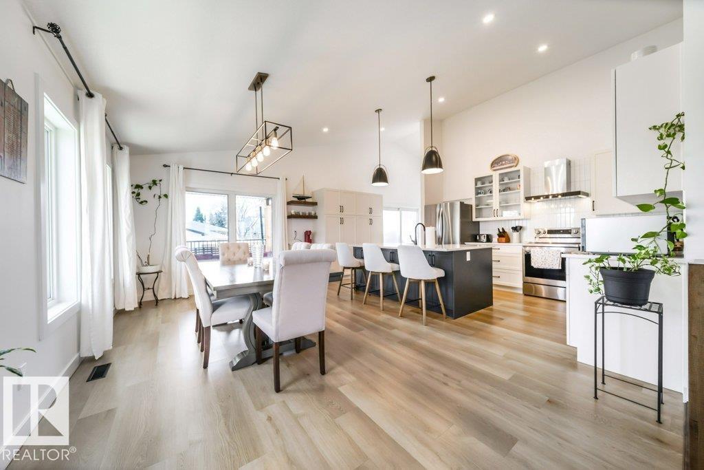 11303 111 Av Nw Property Photo 6