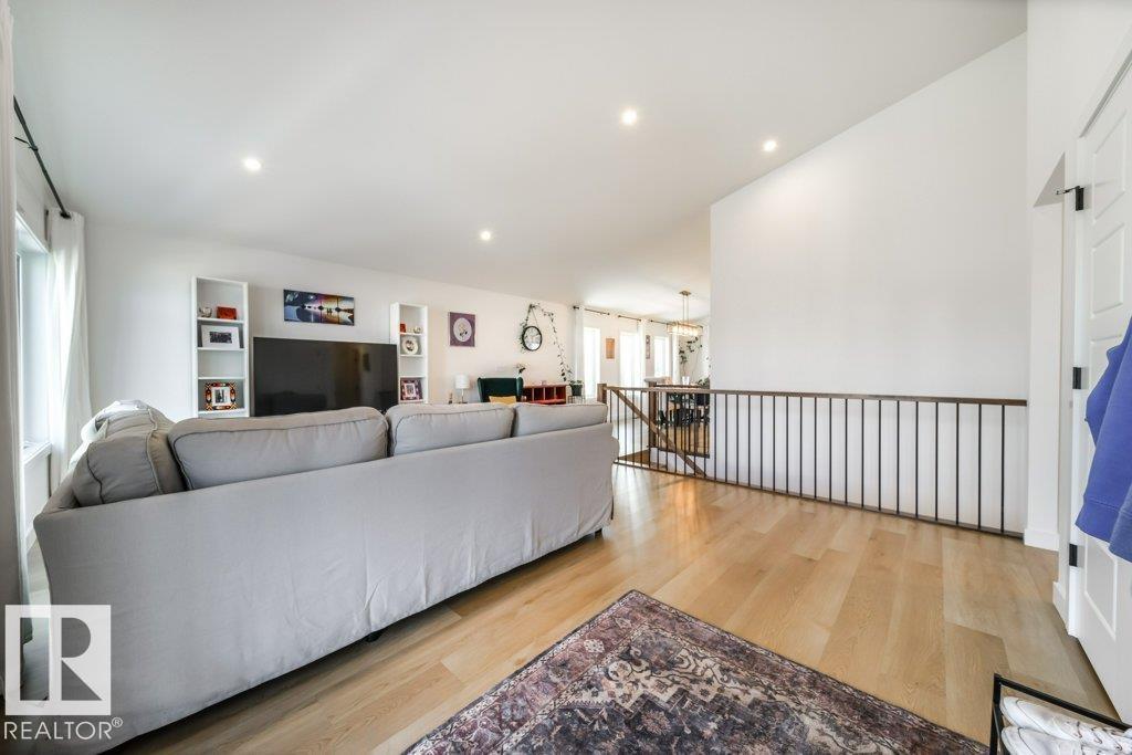 11303 111 Av Nw Property Photo 9