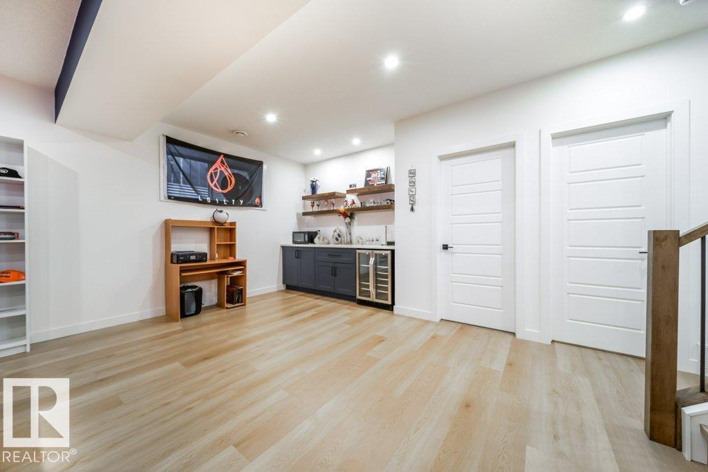 11303 111 Av Nw Property Photo 39