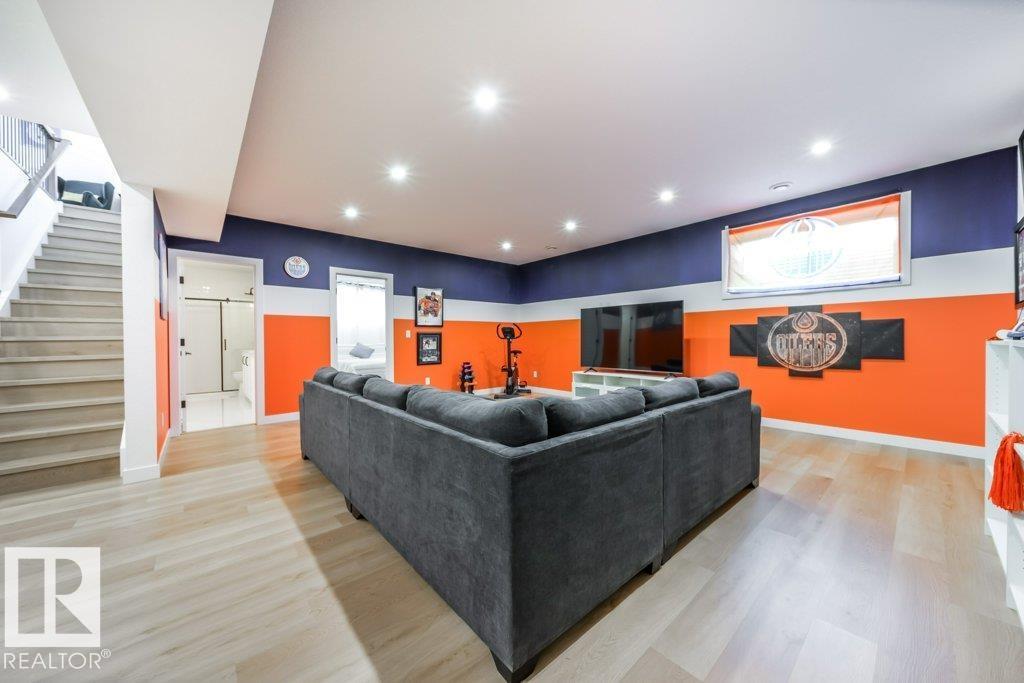 11303 111 Av Nw Property Photo 41