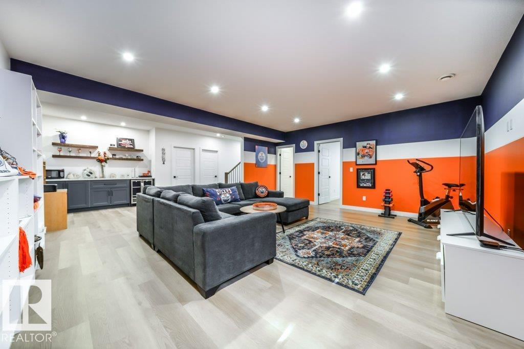 11303 111 Av Nw Property Photo 42