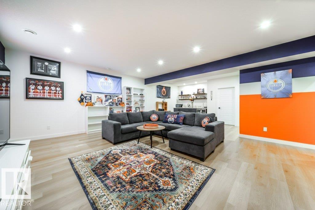 11303 111 Av Nw Property Photo 43
