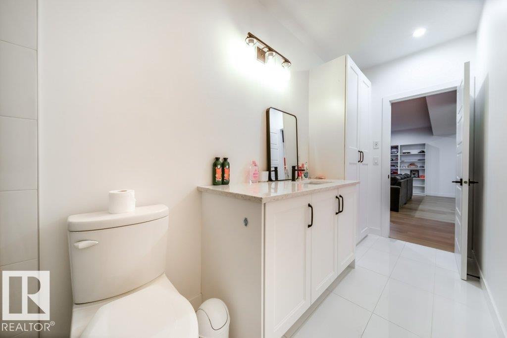 11303 111 Av Nw Property Photo 49