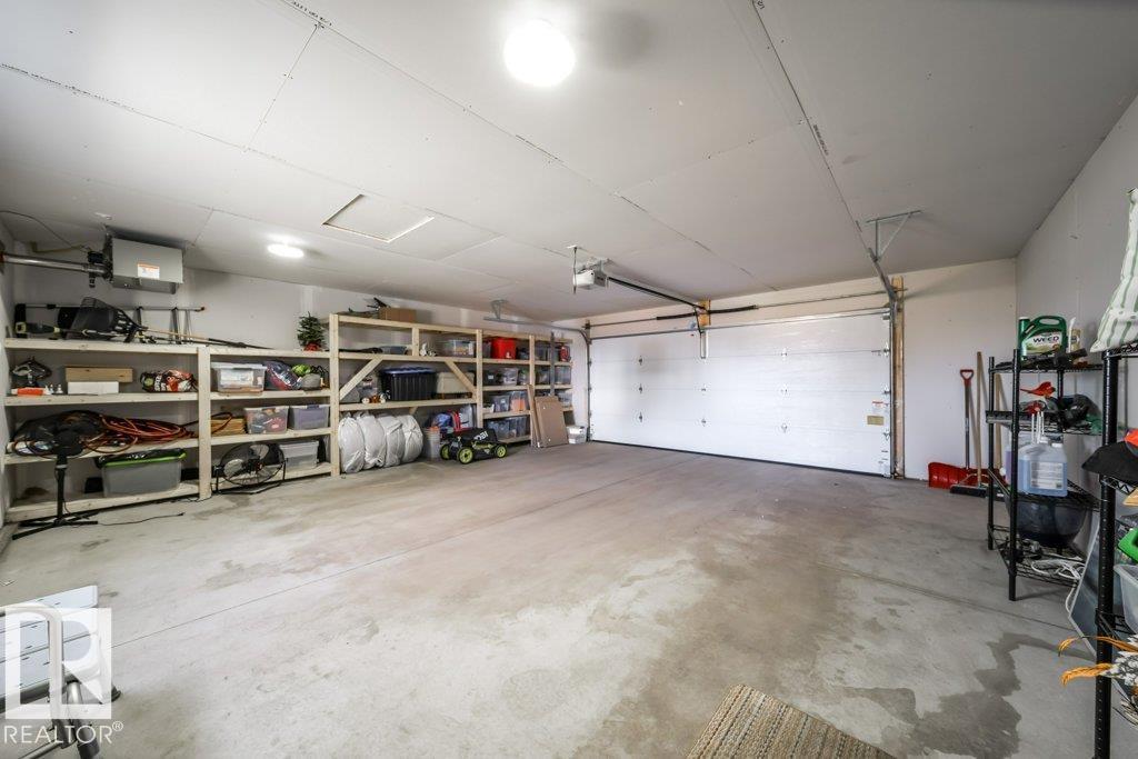 11303 111 Av Nw Property Photo 57