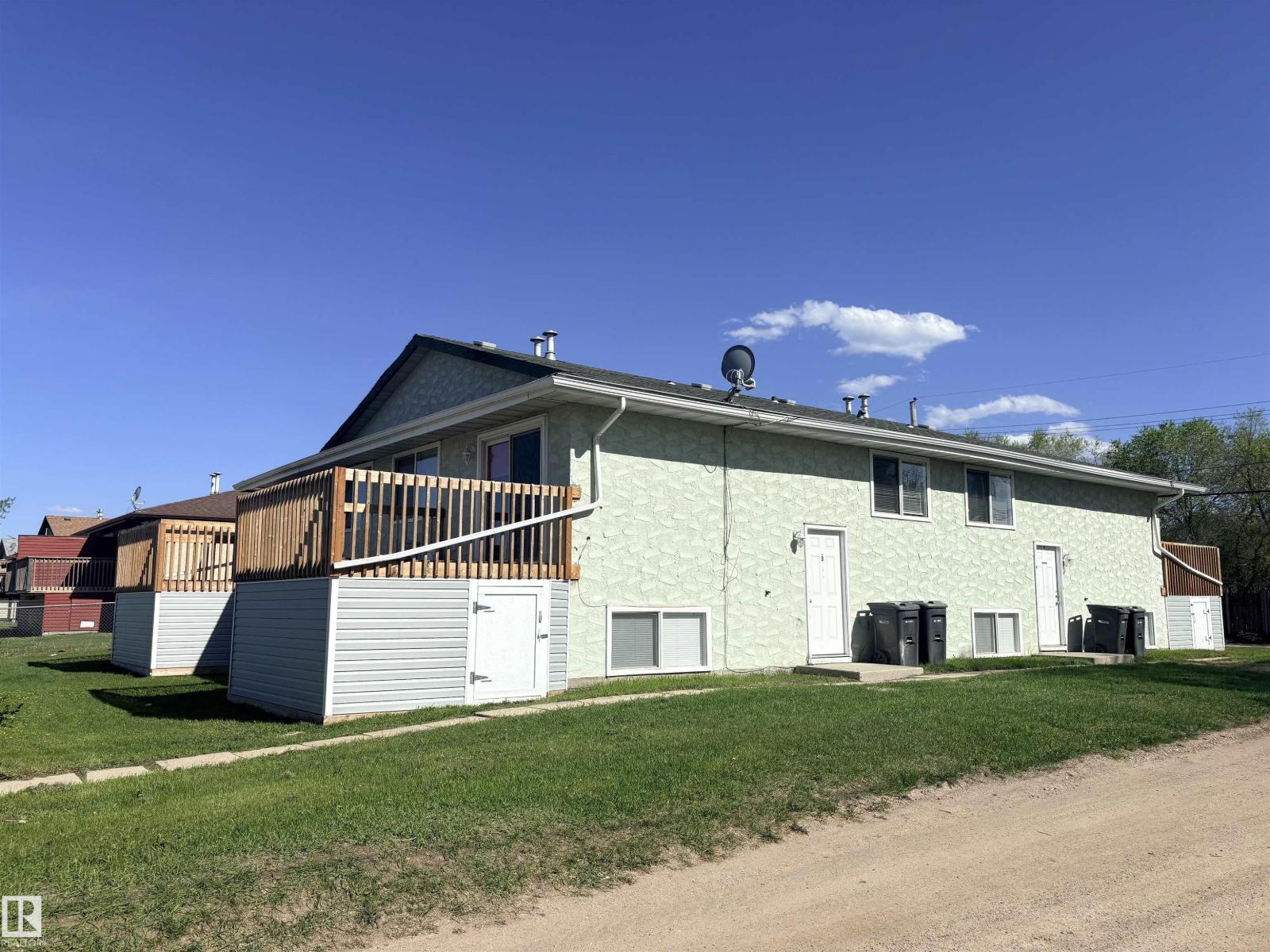 4537 50 Av Property Photo 2