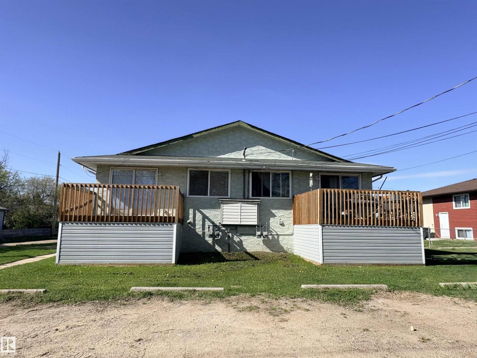4537 50 Av Property Photo 4