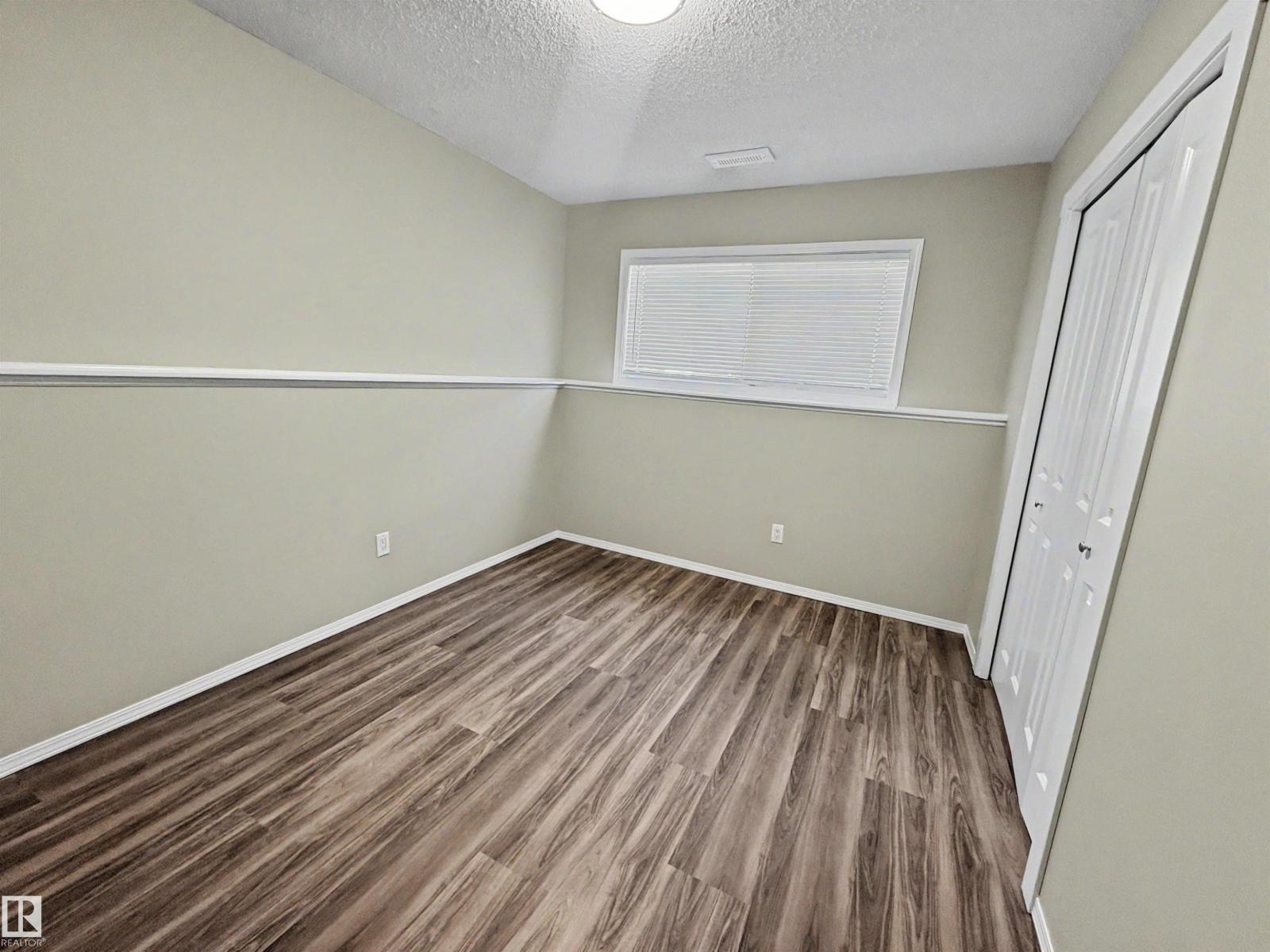 4537 50 Av Property Photo 12
