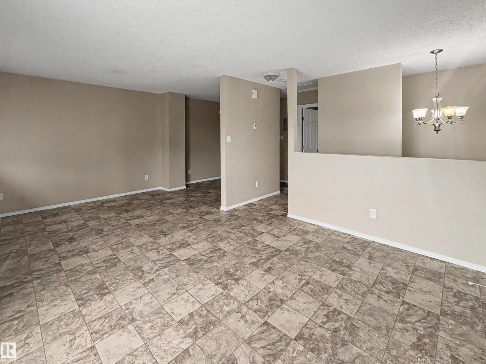 4537 50 Av Property Photo 20