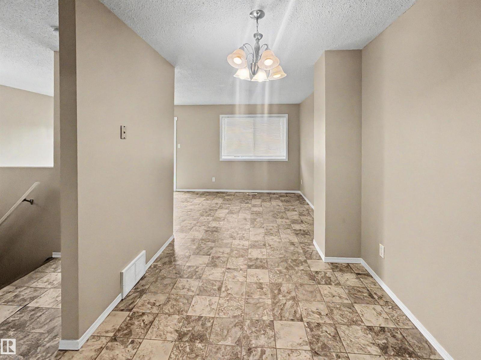4537 50 Av Property Photo 24