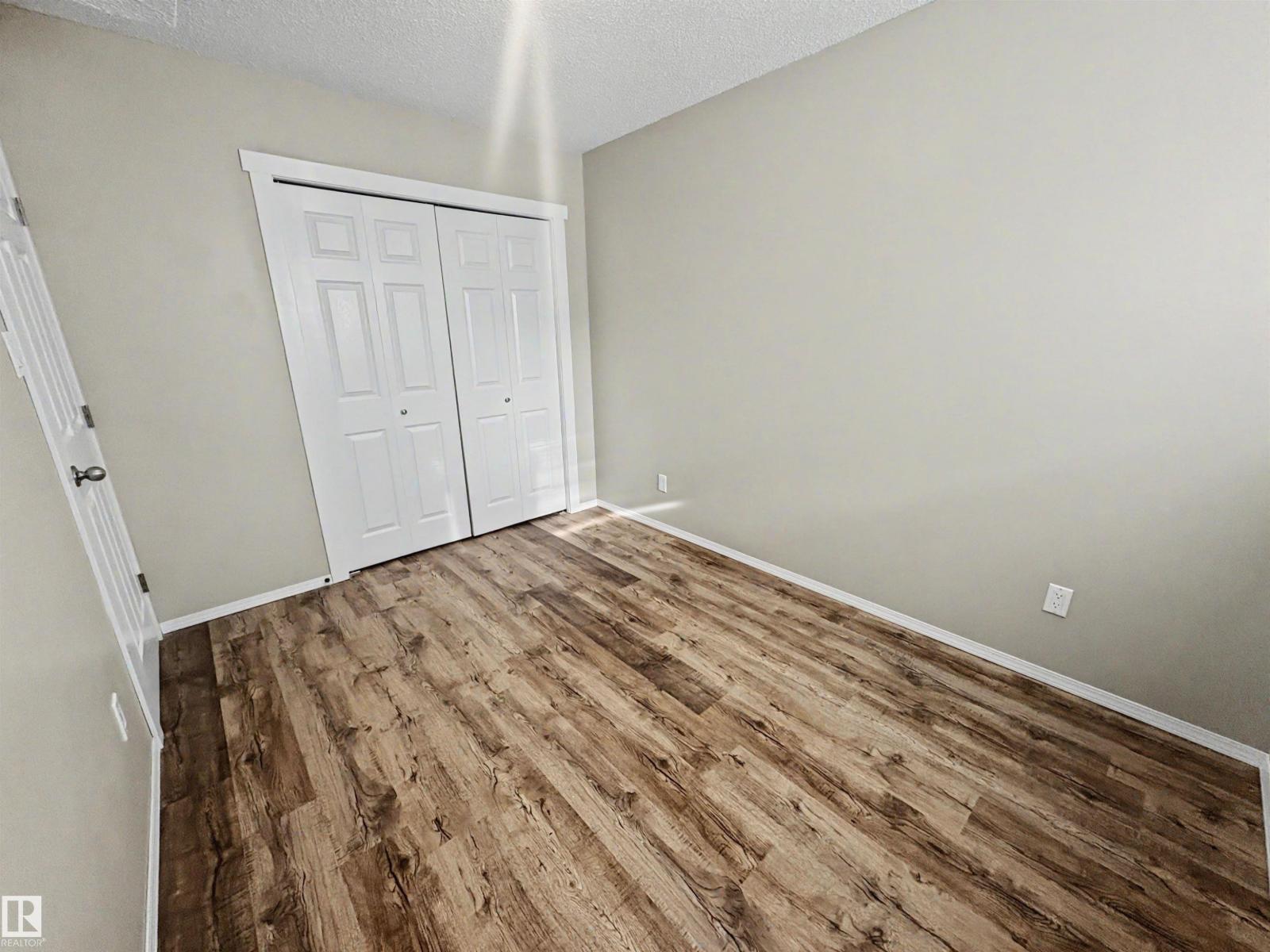 4537 50 Av Property Photo 30