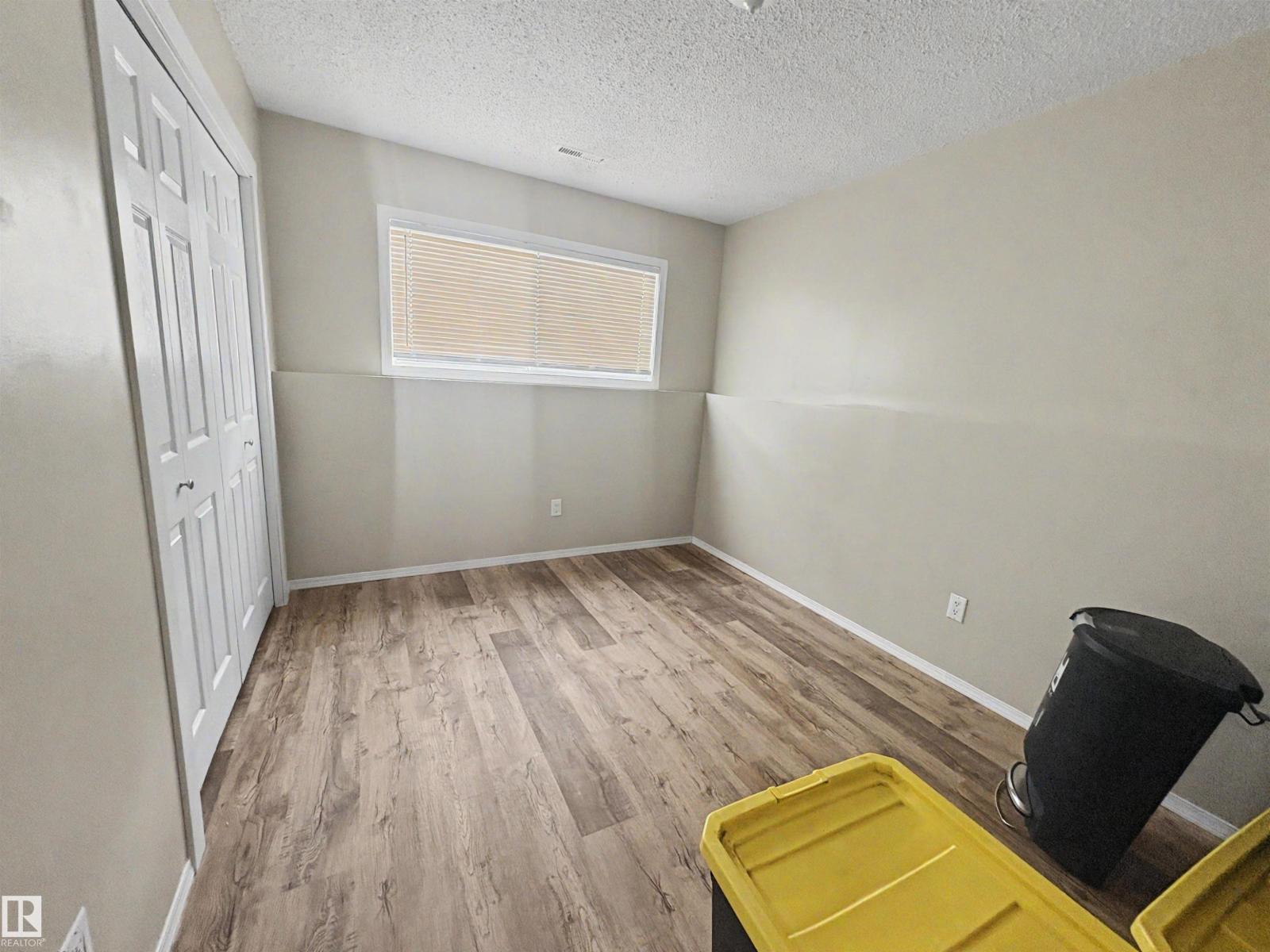 4537 50 Av Property Photo 33